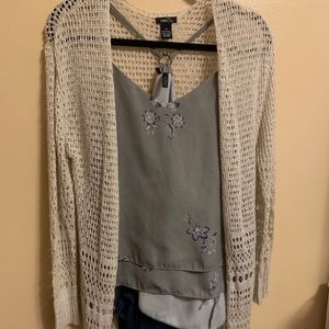 Maurice Medium green tank top with flowers